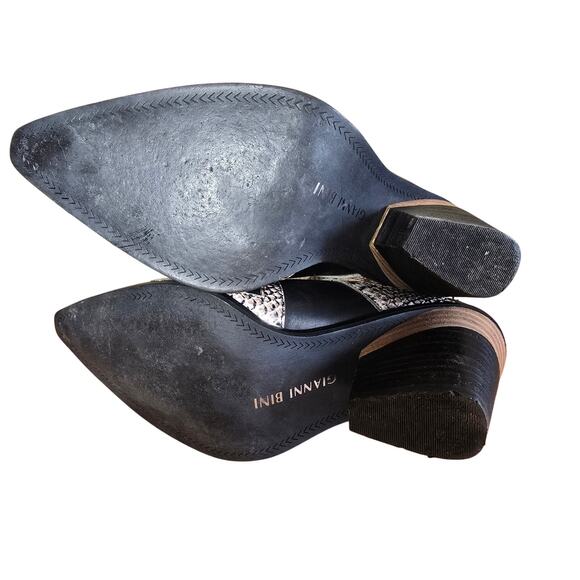 Gianni Bini Maerren Western Snake Print Capped Toe, ankle booties size 6 M - Picture 6 of 8